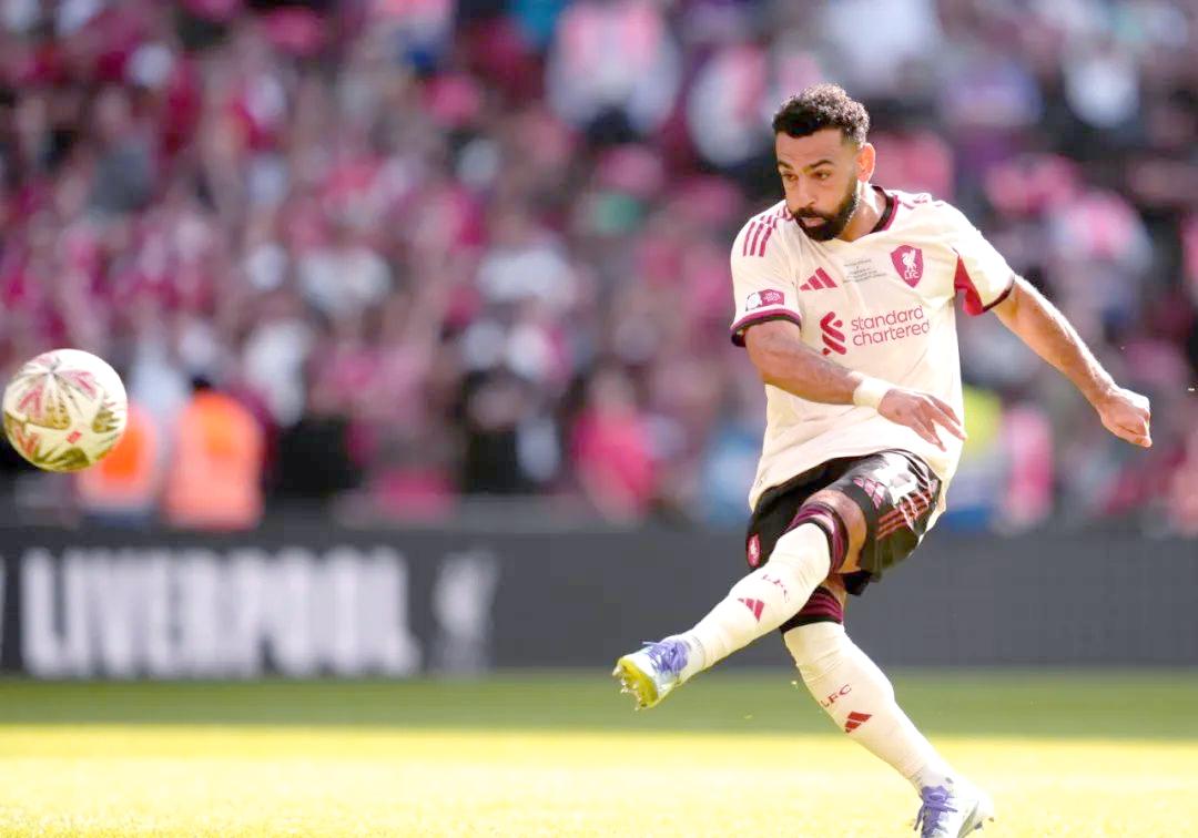 NG28-社区盾倒计时，利物浦关键时刻回应争议，细节引发关注，更衣室稳定，轮换策略成焦点的简单介绍